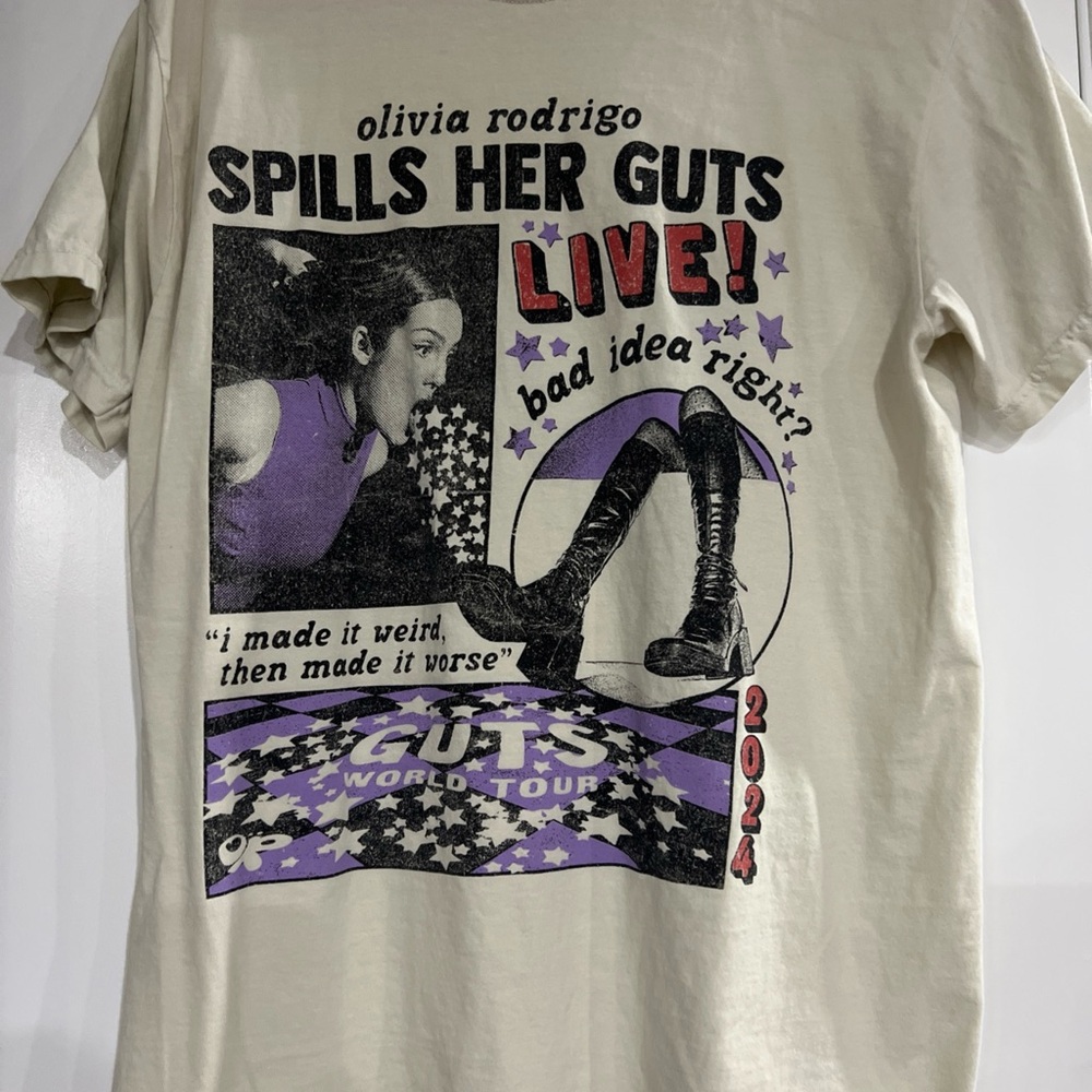 Olivia Rodrigo Graphic T-Shirt guts tour shirt 2024 size medium